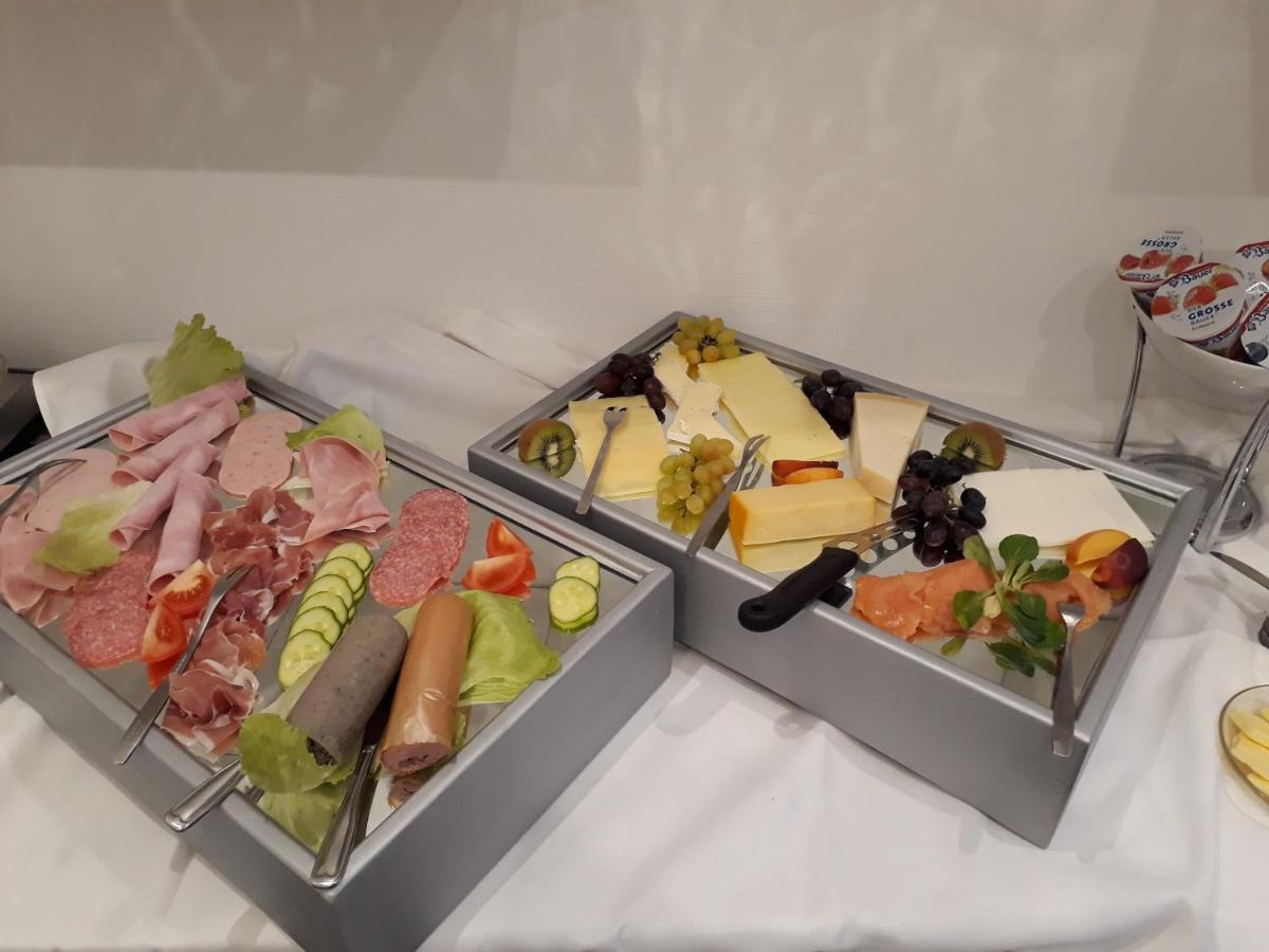 Bredenbecker Hof Hotel Wennigsen ภายนอก รูปภาพ